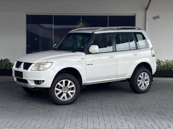 MITSUBISHI PAJERO TR4 2.0 4X2 16V 140CV FLEX 4P AUTOMÁTICO